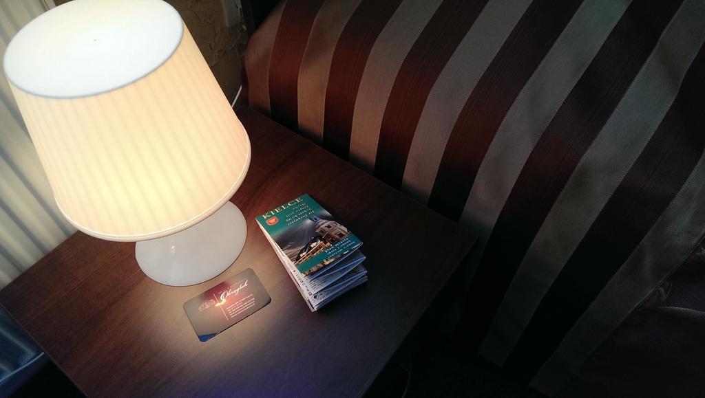 Hotel & Restauracja Okraglak Chęciny 部屋 写真