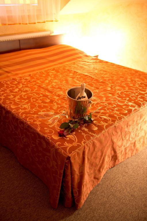 Hotel & Restauracja Okraglak Chęciny 部屋 写真
